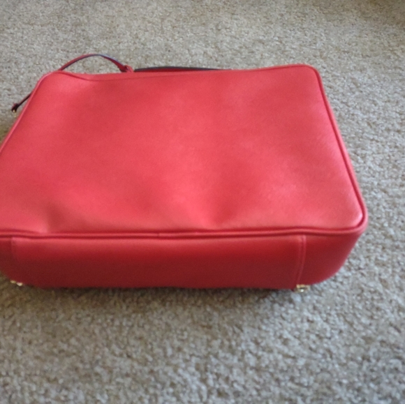 NEW 2019 Estee Lauder Large Red Toiletries Wash Make-up Cosmetics Bag Suits card - Picture 8 of 8